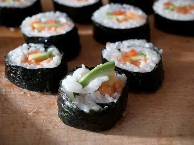 Makis au saumon et à l&rsquo;avocat