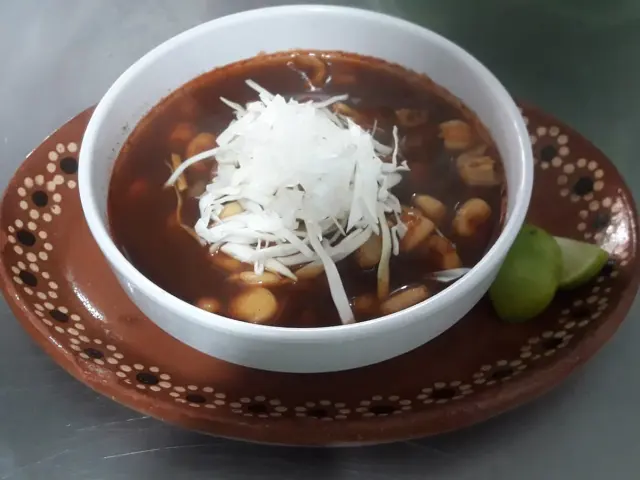 Pozole verde au poulet