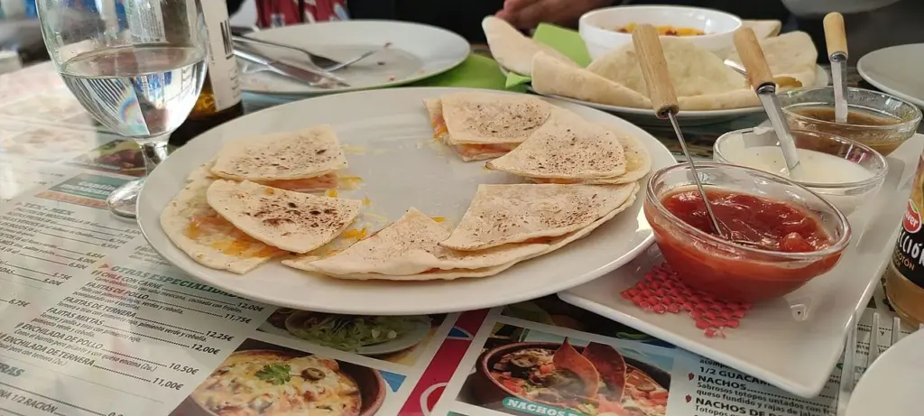 Quesadillas au fromage et au poulet