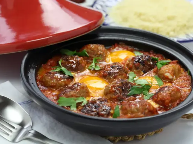 Tajine de kefta aux œufs