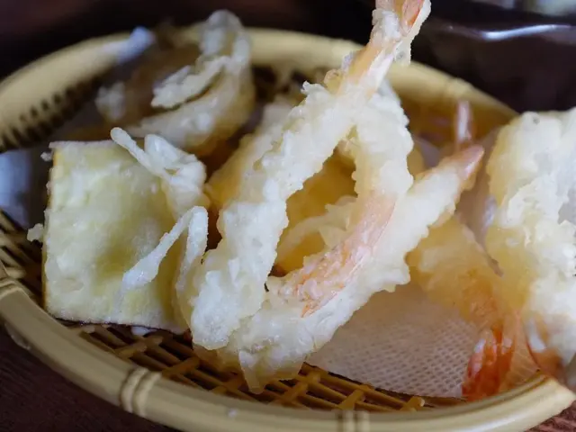 Tempura de crevettes et légumes
